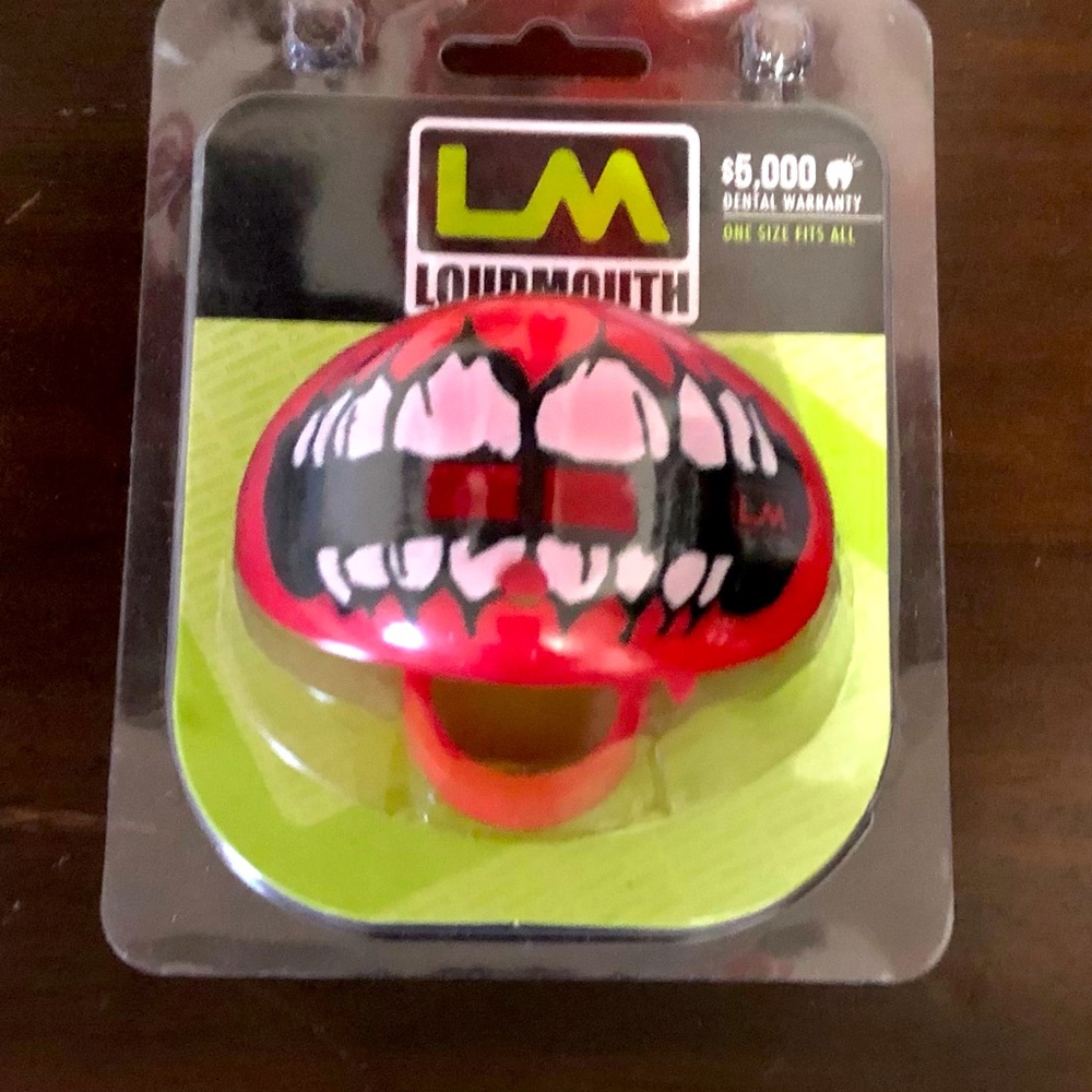 Loudmouth athletic mouth guard